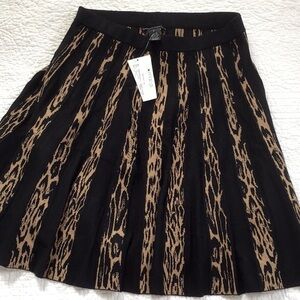 Sweater Skirt GRACE ELEMENTS Black and Leopard Pleated Slip On Flair